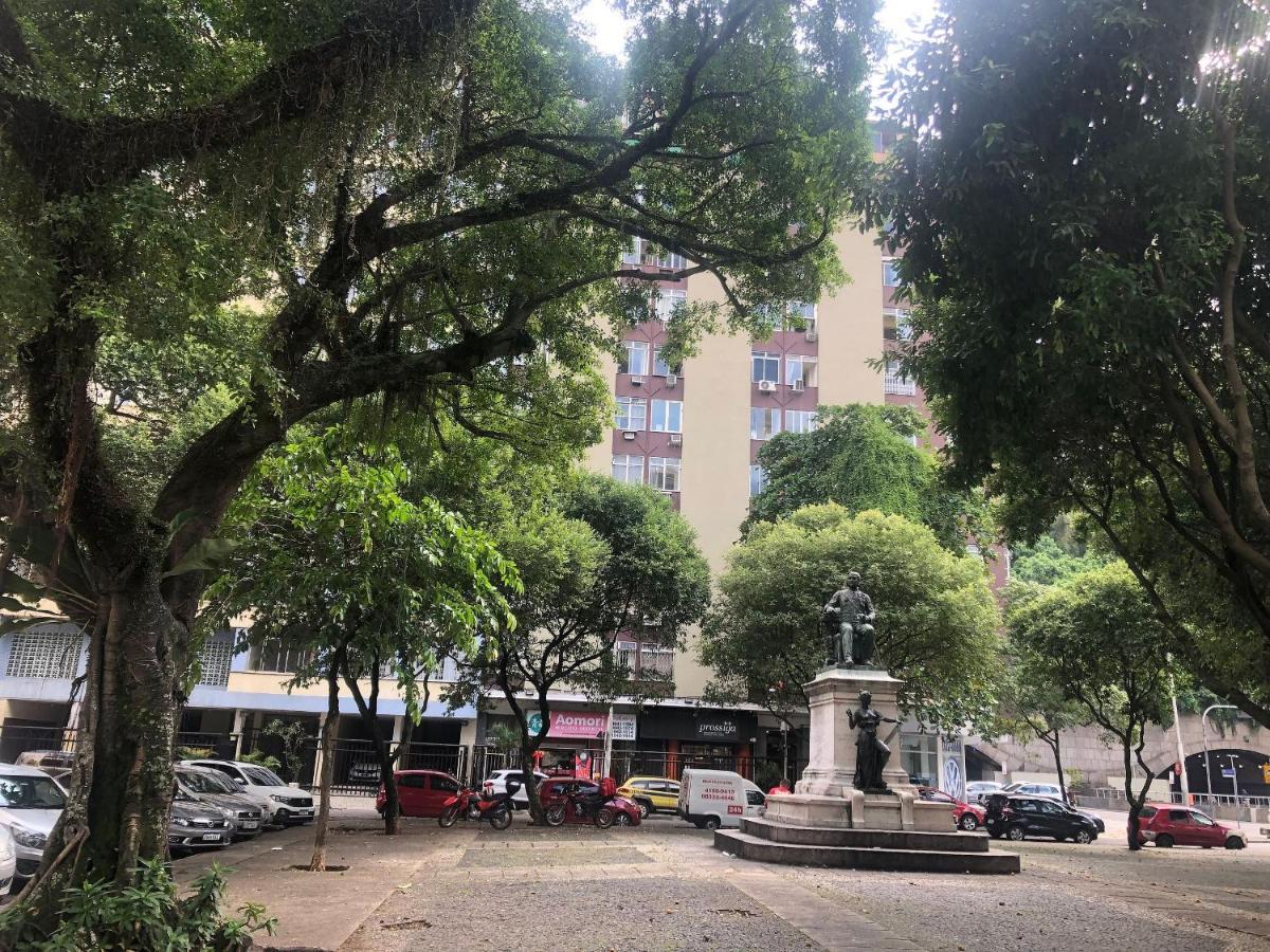 Copacabana Rua Tranquila E Arborizada Perto De Tudo Posto 2 Rio de Janeiro Extérieur photo